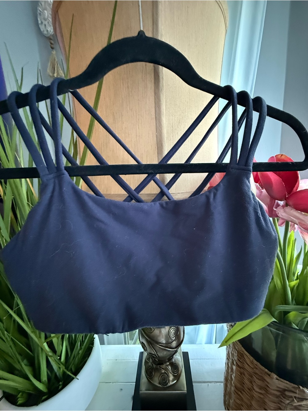 Athleta Navy Crossback Strappy Sports Bra, Women’s Size S Pullover